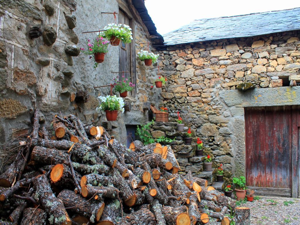 Вілла Casa Rural El Trubio Vigo de Sanabria Екстер'єр фото